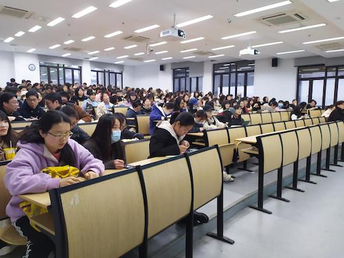 人文学院2020级本科生年级大会召开